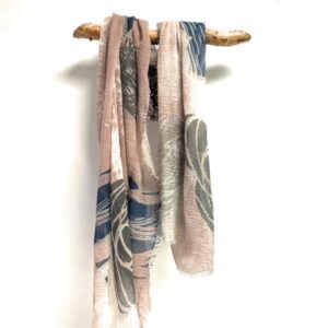 19sp0074 cotton gauze scarf with bold flower prints