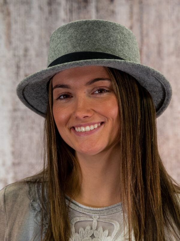 22s 1021 wool blend flat brim hat with buttons accent